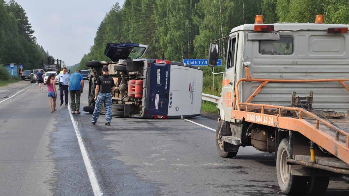 В Касимовском районе произошло ДТП: перевернулся инкассаторский автомобиль