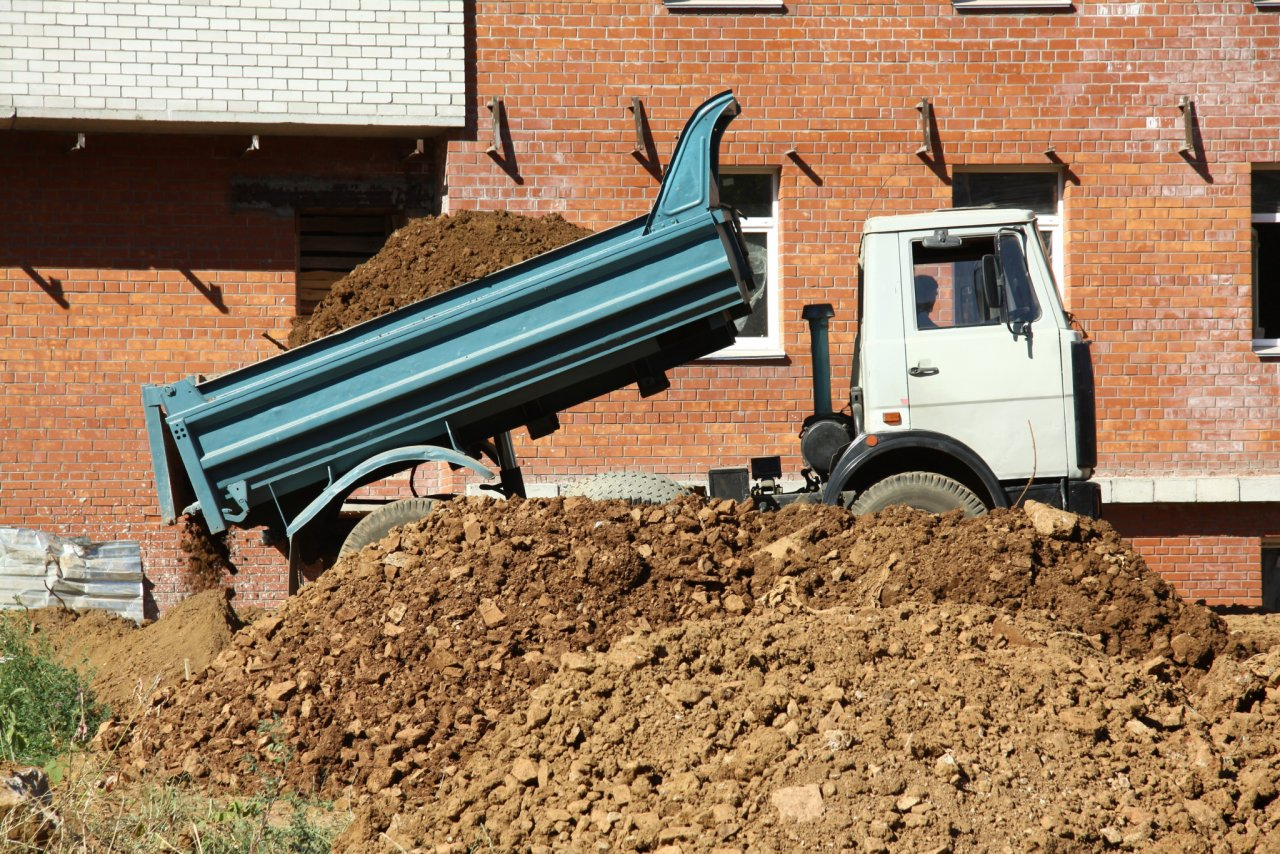 В Рязани оштрафовали 20 водителей грузовиков с грязными колёсами