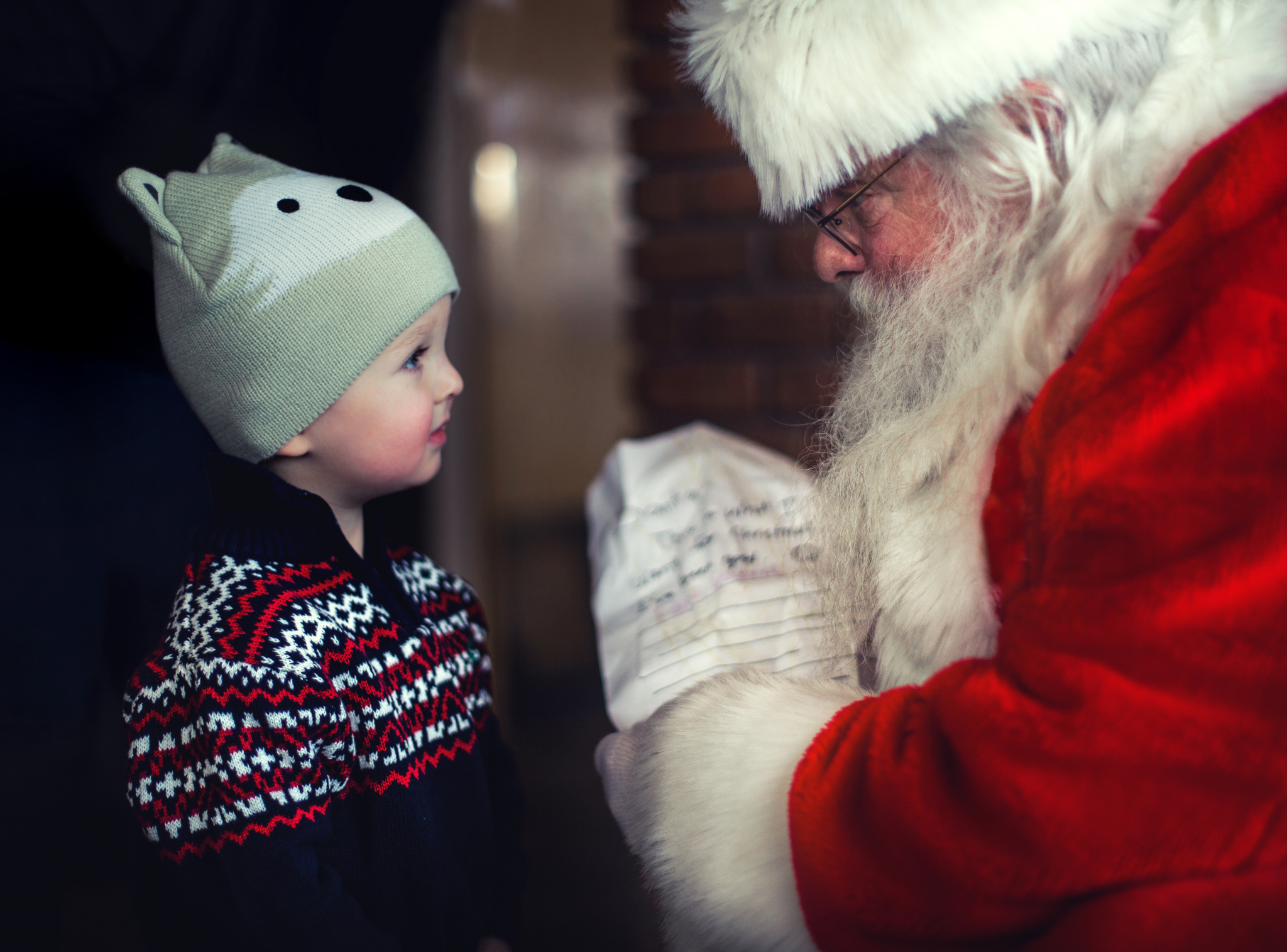 Купите электронный подарок в «Элекс», а доставит его… Дед Мороз!