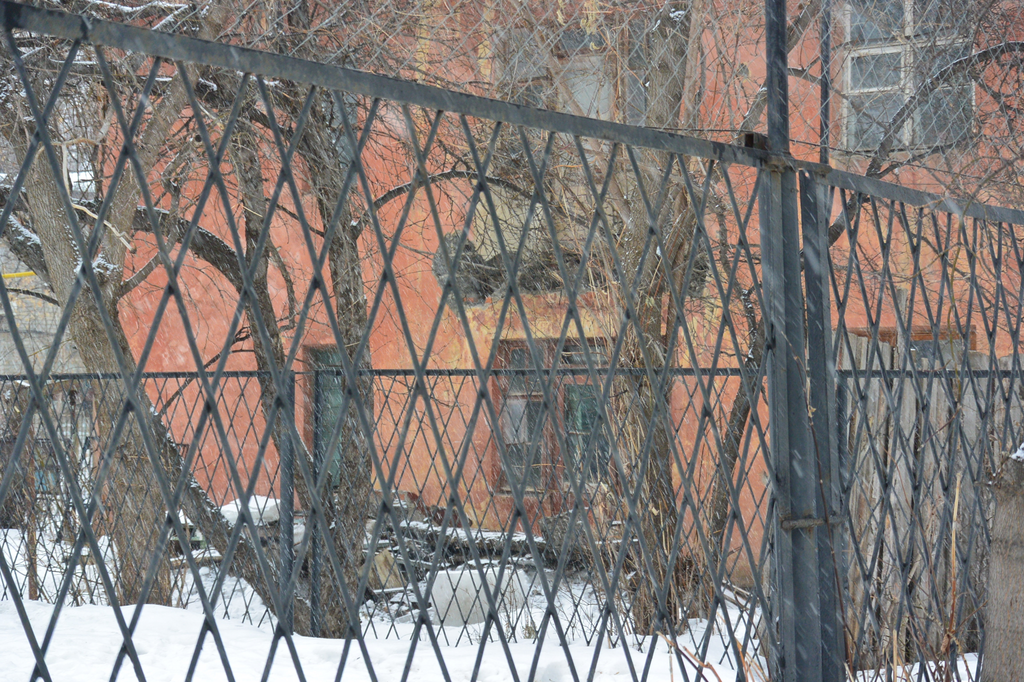 В рязанском жилом доме, признанном аварийным, рухнул балкон