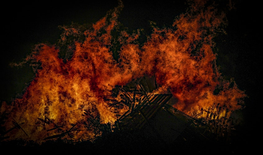 Крупный пожар  в Рязанском селе чуть не уничтожил Казанскую церковь с чудотворной иконой
