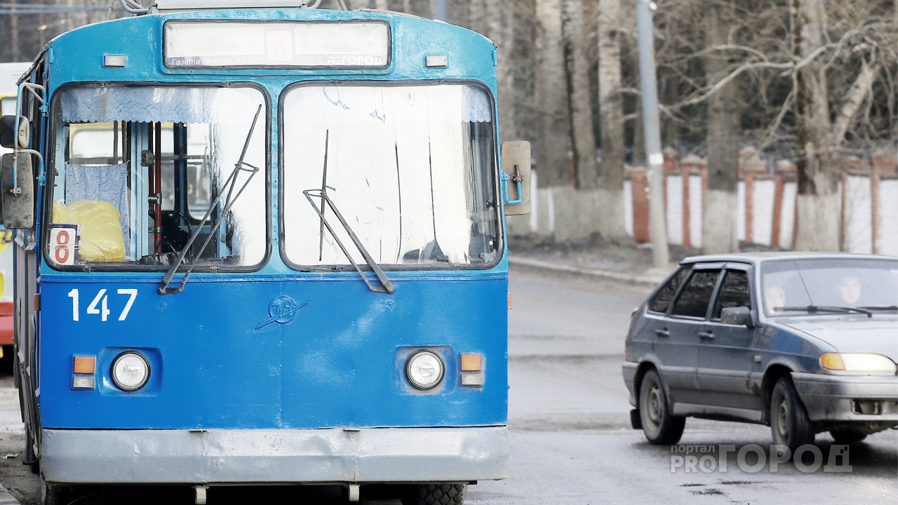 Авторская колонка: «Зачем я покупаю проездной за 1600 рублей, если всё равно приходится ездить на маршрутках?»