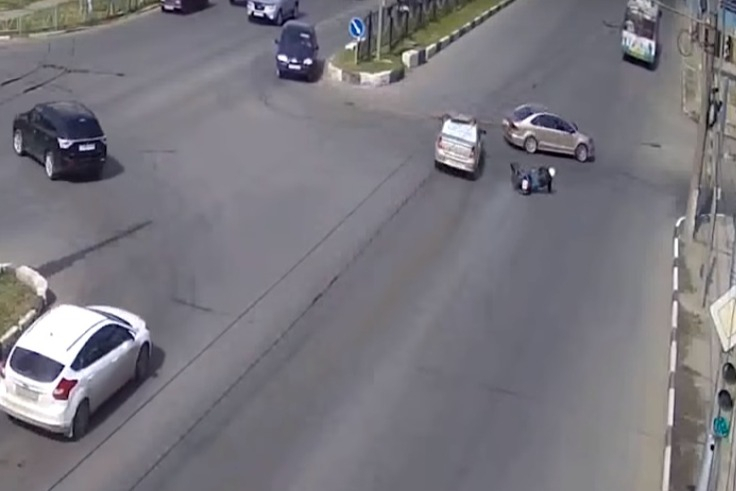 ДТП с мотоциклистом на Московском шоссе попало на видео