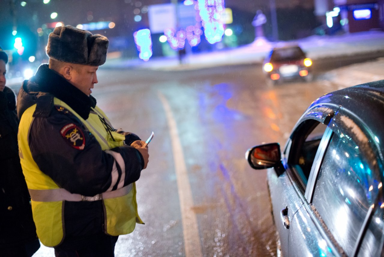Внимание, водители! В России внесли изменения в ПДД о проверках на дорогах