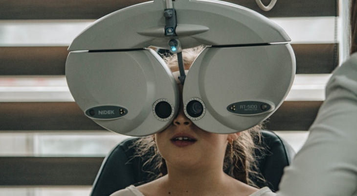 Рязанские офтальмологи вернули остроту зрения 12 пациентам с помощью их же крови