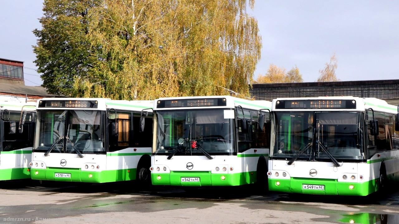 Пора на работу: московские автобусы вышли на маршруты в Рязани