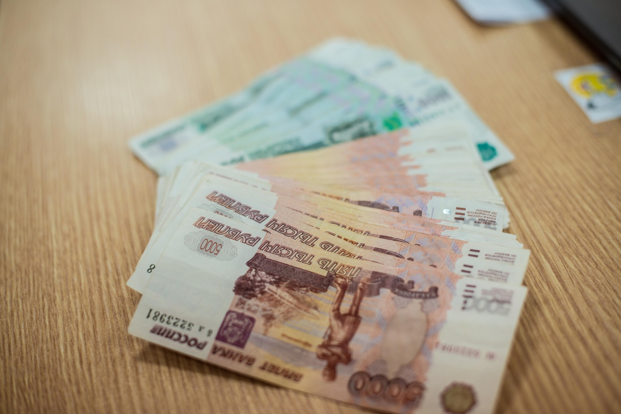 Отмывание денег: директора ЖКХ подозревают в получении взяток