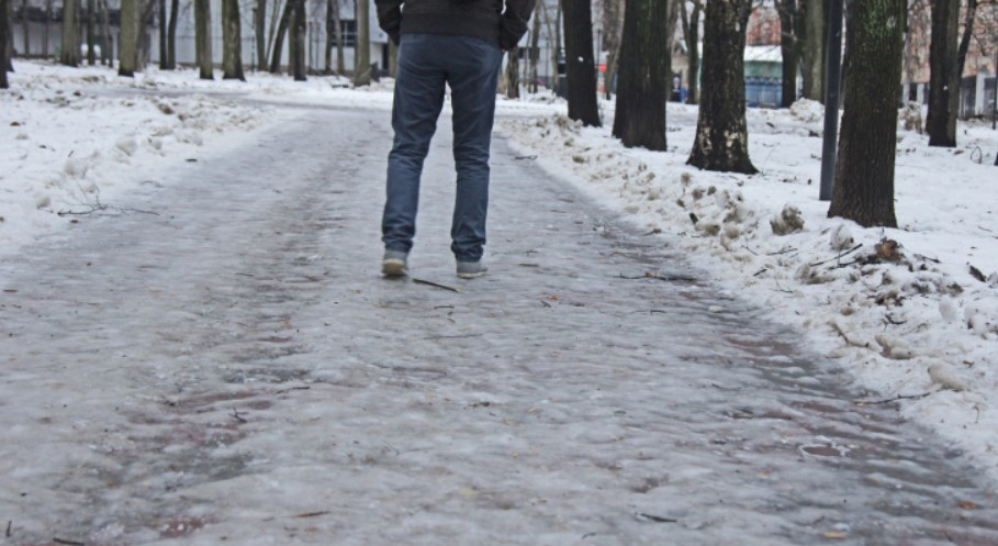 Одевайтесь потеплее: в воскресенье в Рязани прогнозируют гололед и ветер