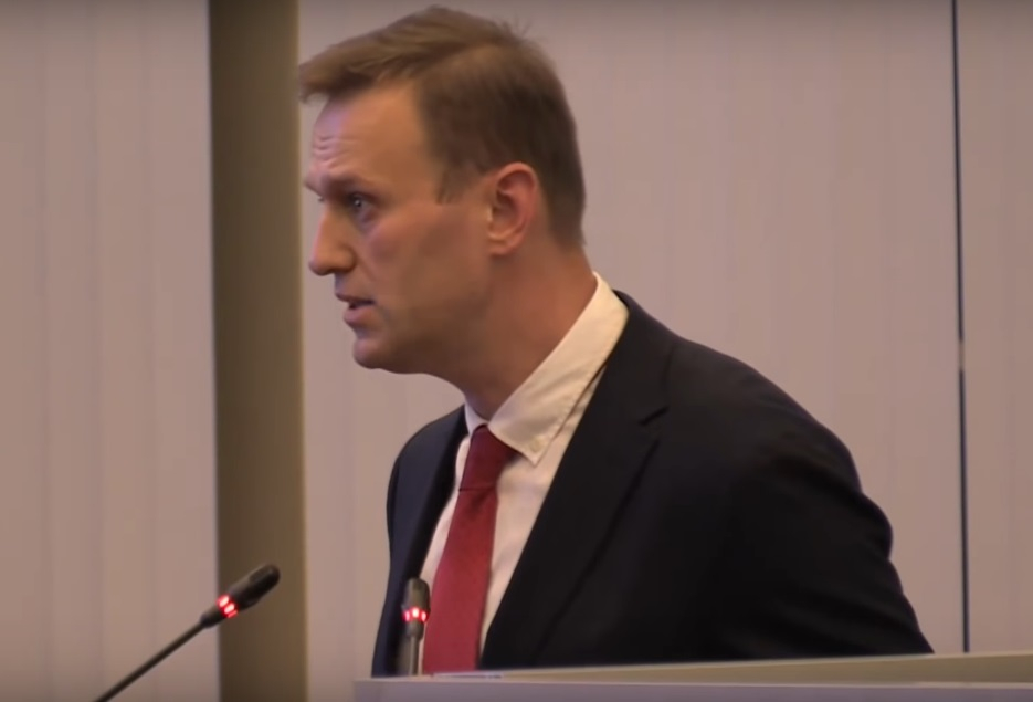 Ходатайство ФСИН удовлетворено: Суд назначил Навальному 3 с половиной года в колонии