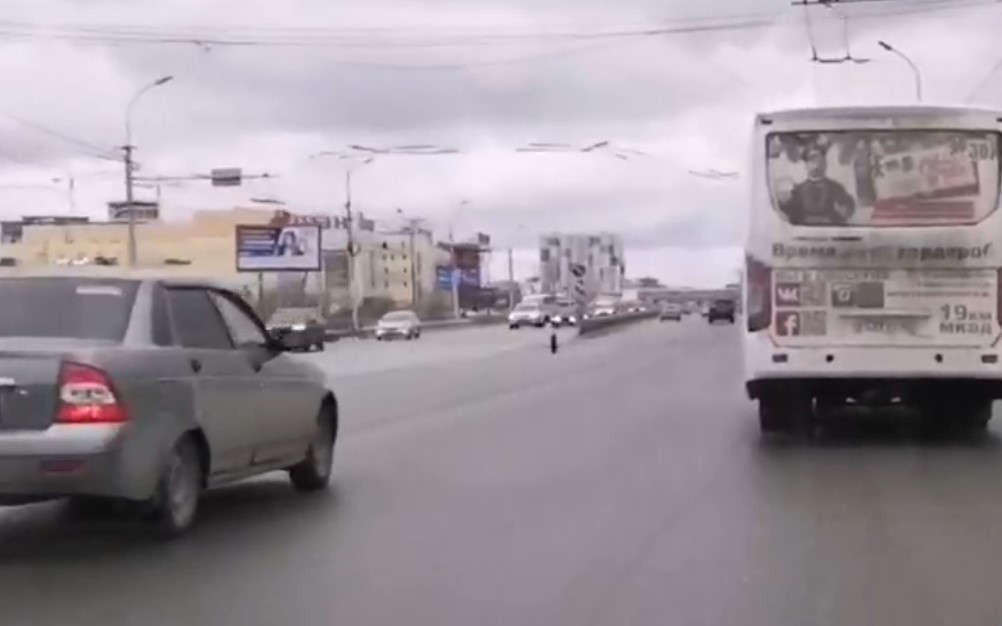 Все обошлось: на Московском шоссе у Лады на ходу отвалилось колесо