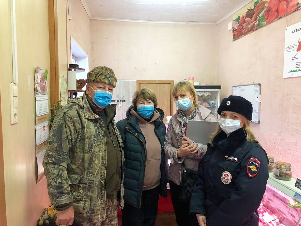 В Рязанской области продолжаются рейды: в Солотче проверили магазины и остановки