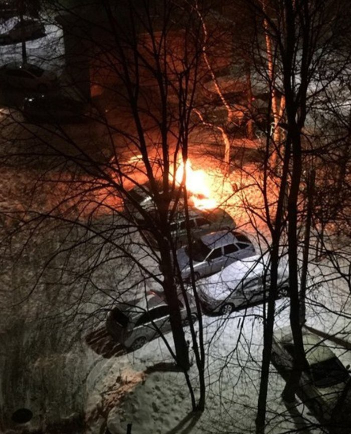 Ночью в Рязани сгорел еще один автомобиль