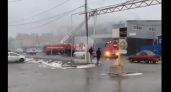 В Рязани загорелся автосервис: пожар потушили за полчаса