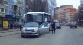 В Канищеве на видео сняли конфликт между водителями