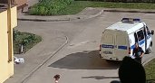 На улице Октябрьской в Рязани при падении из окна погиб мужчина