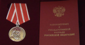 Рязанский врач Тимур Рахмаев награжден медалью Луки Крымского