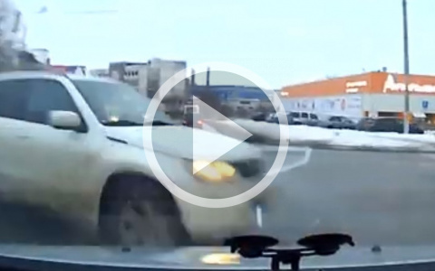 Жесткая авария в Дашково-Песочне попала на видео