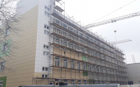 Бегом подавать заявление: в Рязани завершается строительство школы на 1100 мест