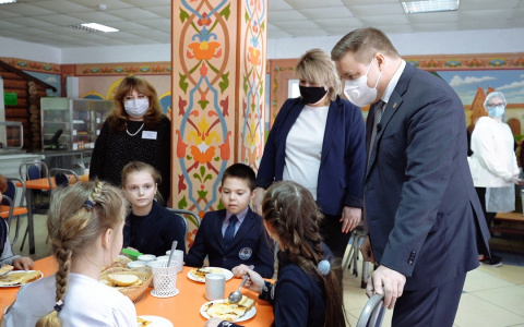 Слишком однообразное меню: в Рязанской области подорожает горячее питание в школах