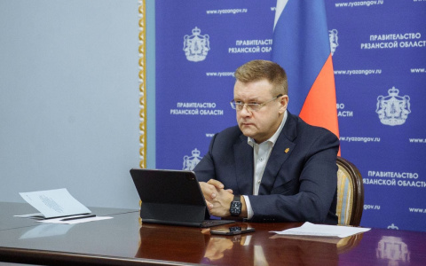 Губернатор недоволен: Любимов раскритиковал мэрию за разбитые дороги