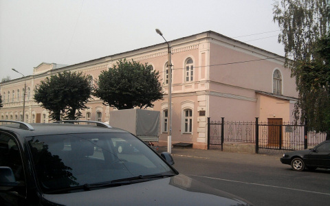 Пока школу №6 передают Епархии: суд отнял школу у Церкви Архангела Михаила в Сапожковском районе