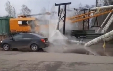 На Забайкальской потоп: машинист поезда порвал трубы теплотрассы